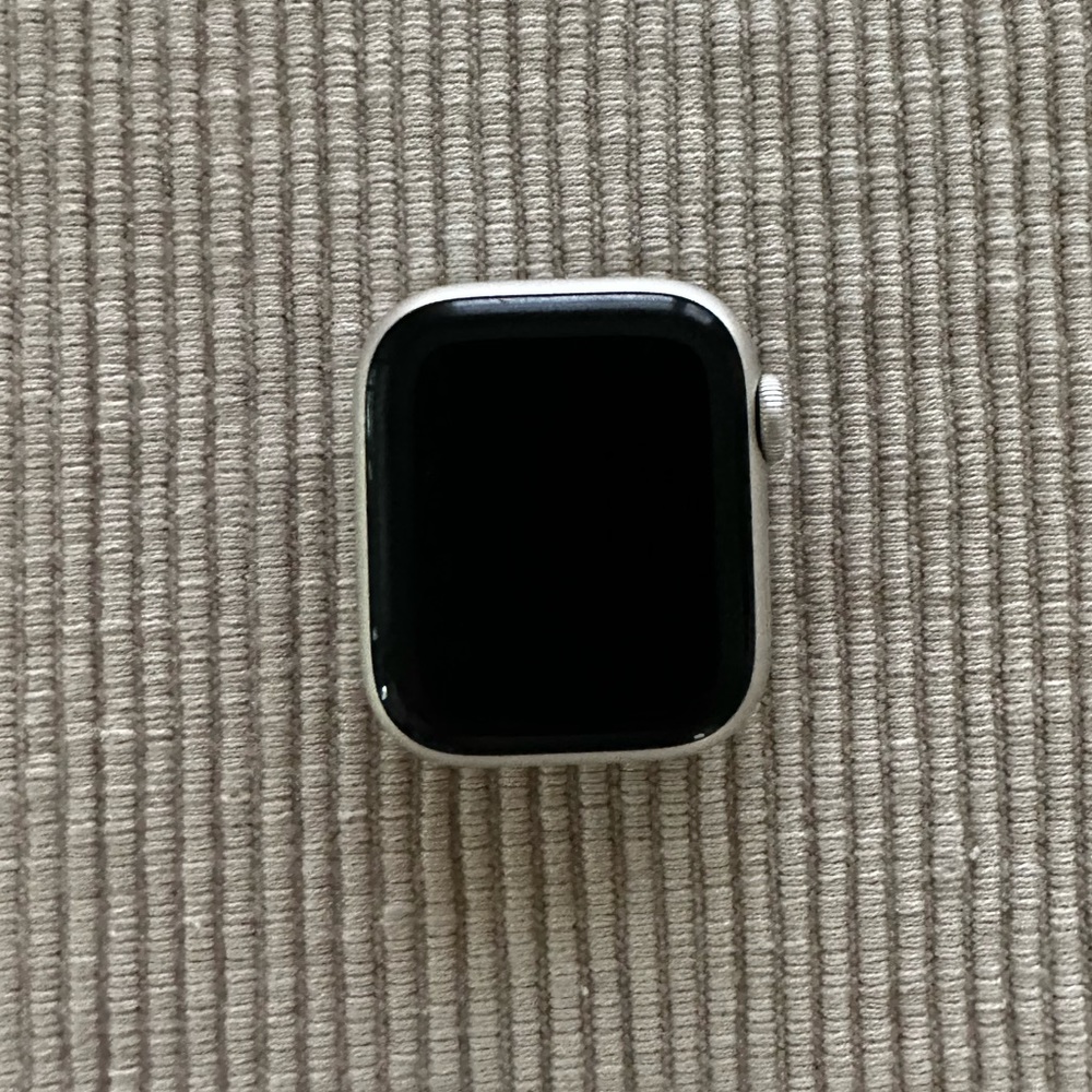 Apple Watch Series 7 41 mm GPS (starlight aluminum)